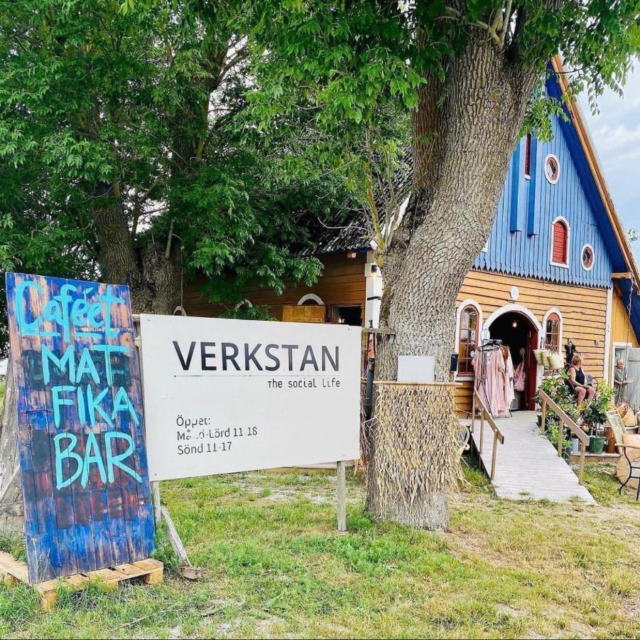 Hostel Ihre Gard Ire Bagian luar foto